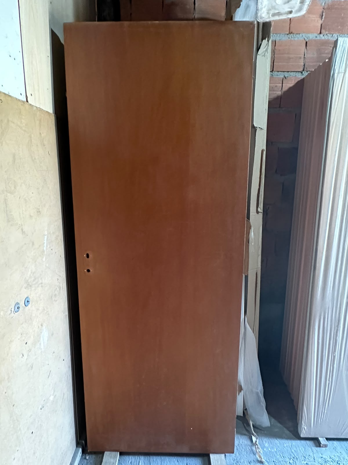 PORTA INTERNA USADA/PINTADA (angelim)
